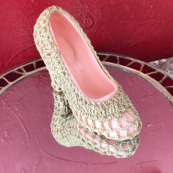VTG Right gold lame Doll shoe - Picture 6 of 8